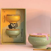 Ceramic seasoning bowl with Greek sea salt and oregano – accessory in the Greek Salad Luxury Gift Box